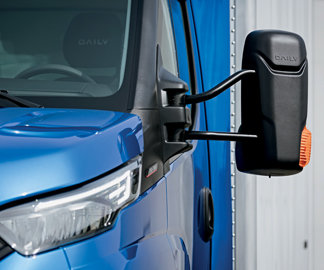 Seitenspiegel des IVECO Daily Fahrgestell für gute Sicht