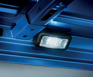 IVECO Daily Transporter mit LED-Laderaumleuchten